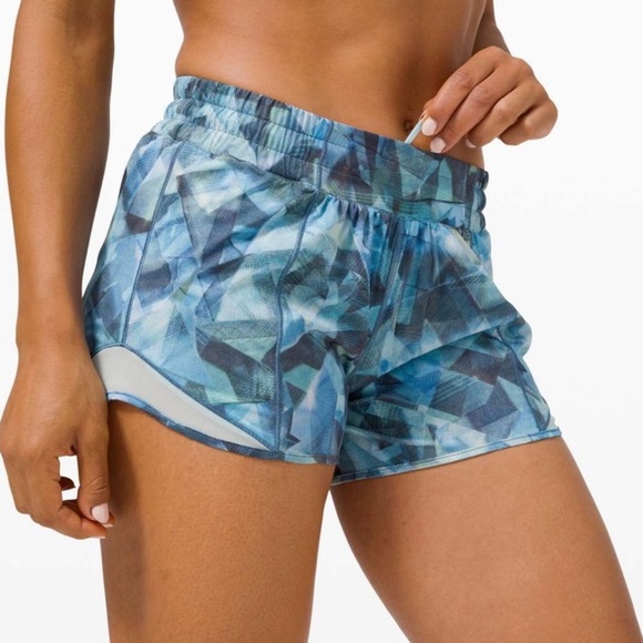 Lululemon Hotty Hot Short II Long 4” - City Shadow Blue Glow (Sz 8) - Picture 1 of 9